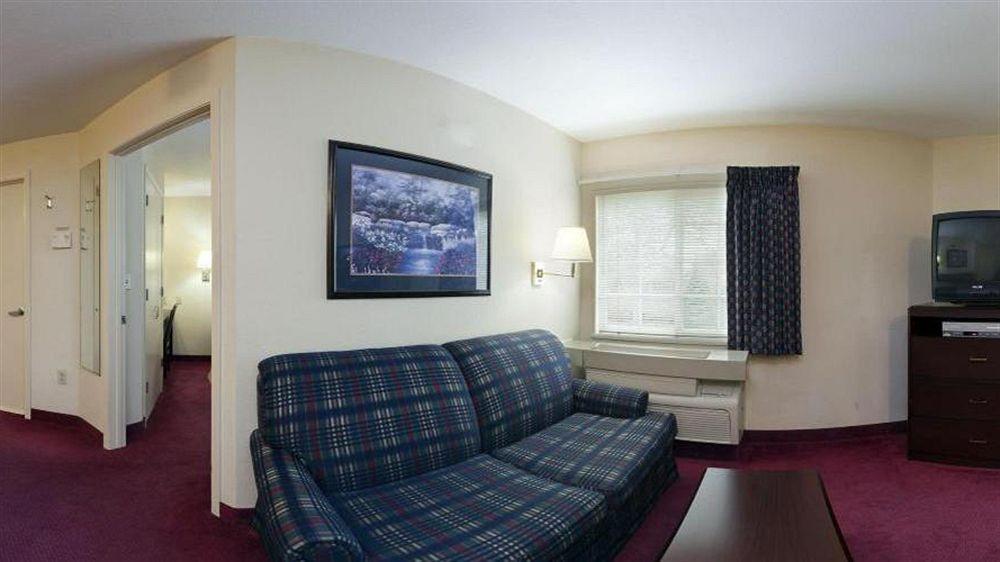 Sonesta Simply Suites Cleveland North Olmsted Airport Dış mekan fotoğraf